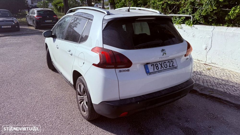 Peugeot 2008 1.2 PureTech Style - 6