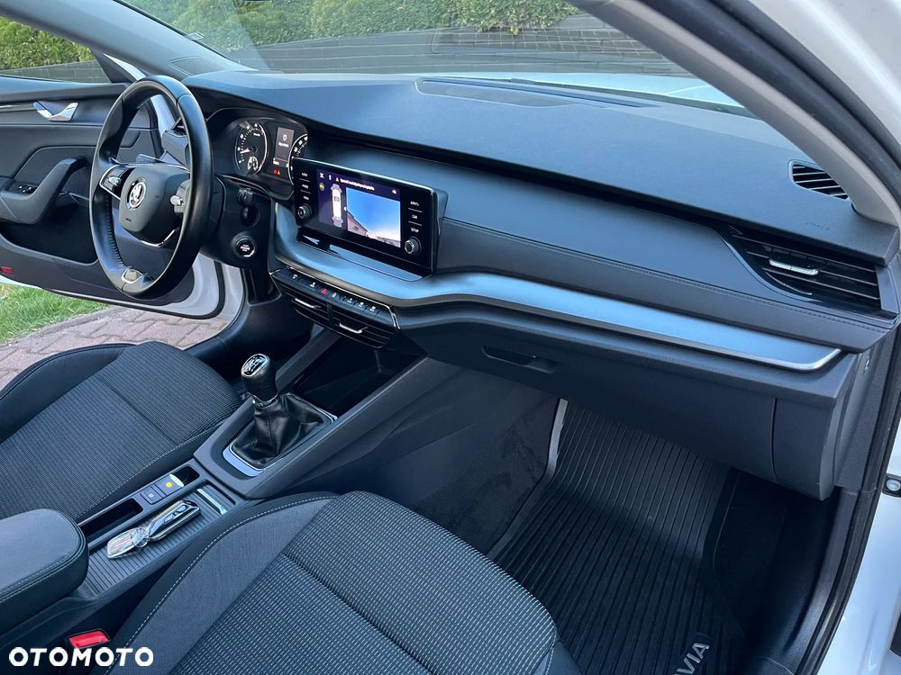 Skoda Octavia 1.5 TSI ACT Ambition - 24