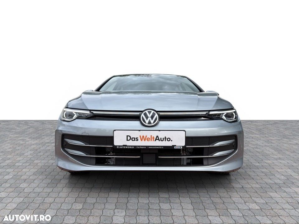 VOLKSWAGEN Golf 2026 — imagine 8