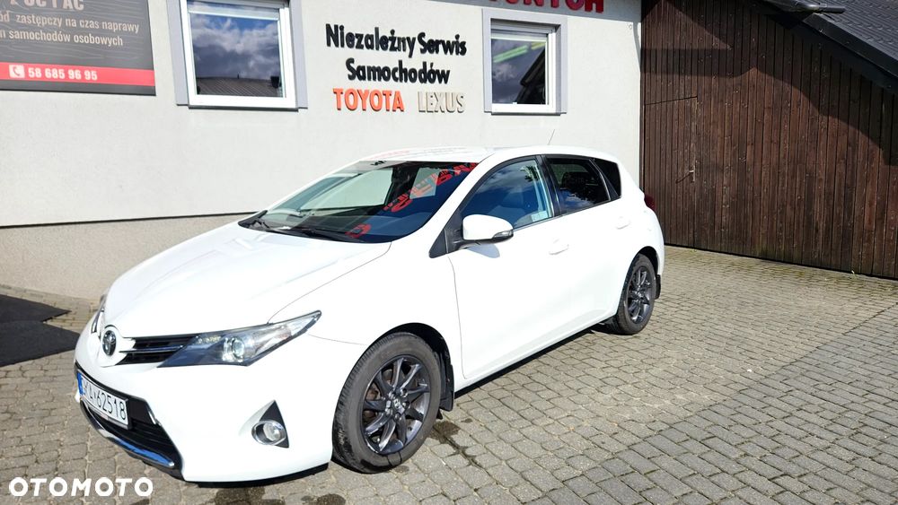 Toyota Auris 1.6 Premium - 2