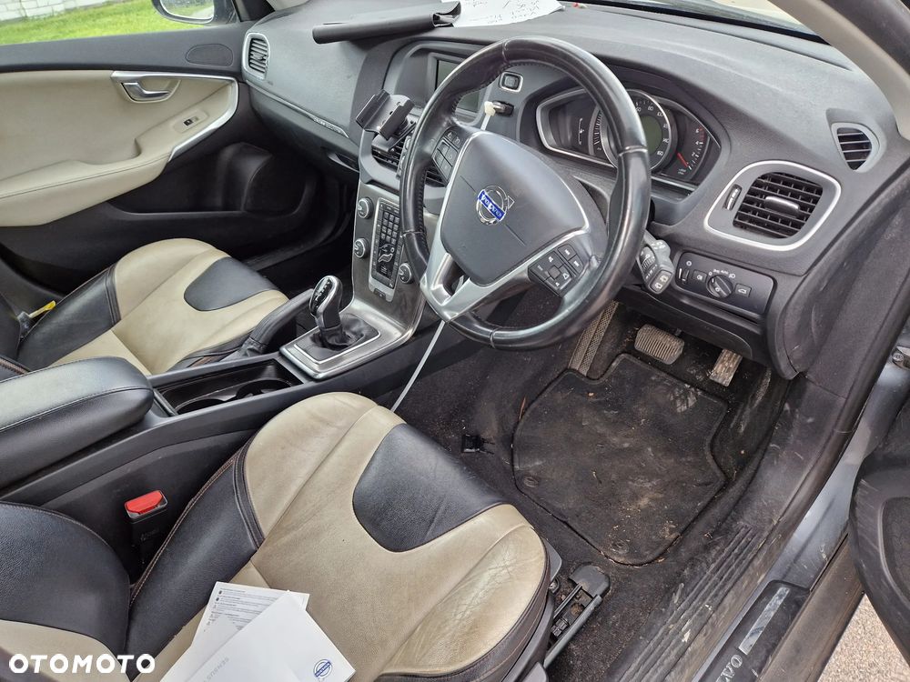 VOLVO V40II V40CC 2012> BŁOTNIK MASKA ZDERZAK BŁOTNIK XENON AIRBAG RADAR PAS PRZEDNI  714-46 1.6D2 - 7