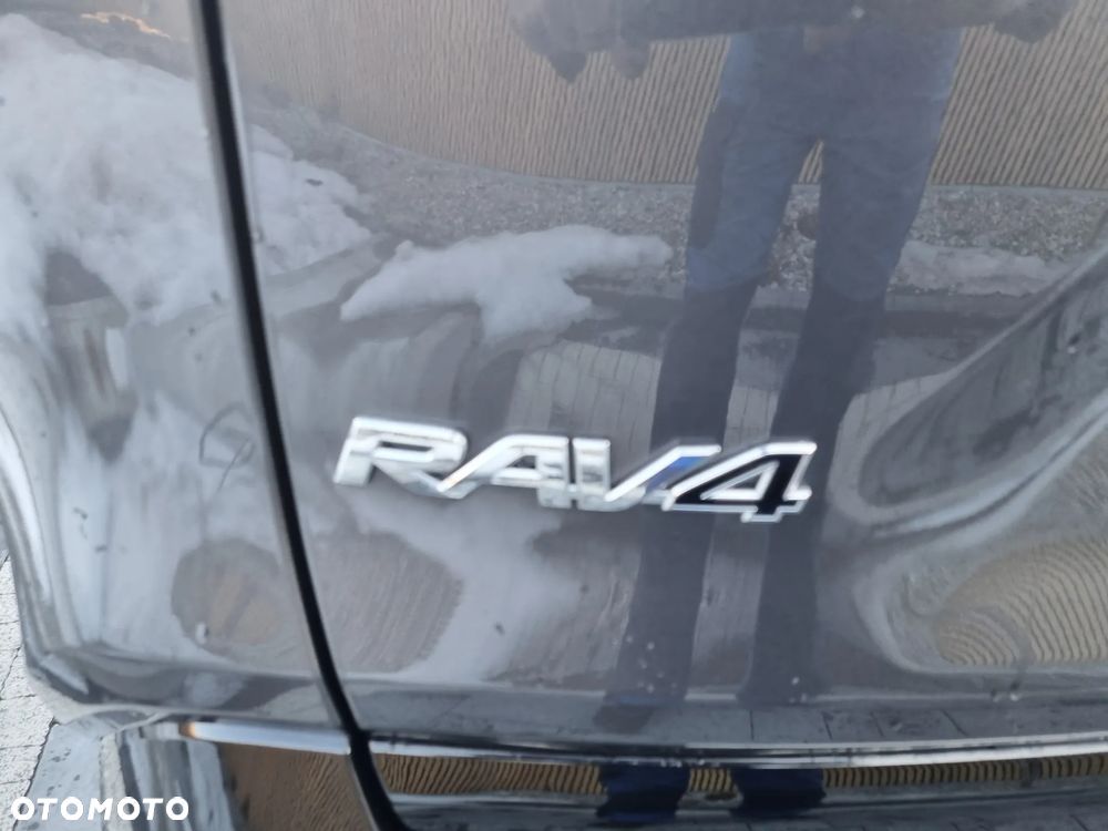 Toyota RAV4 - 7