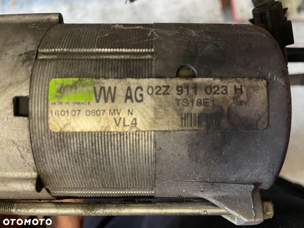 Rozrusznik Volkswagen Golf V 02Z911023H - 3