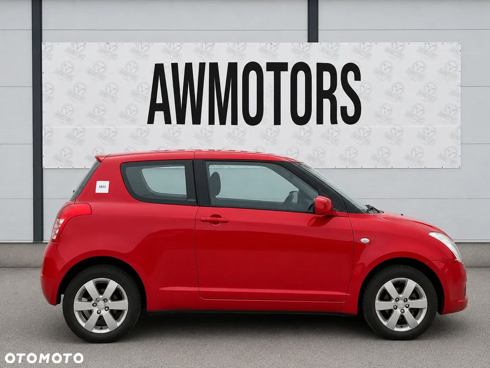 SUZUKI SWIFT 2008 *SAMOCHÓD NA CZĘŚCI* 5833 C05  MASKA, LAMPA, DRZWI, LUSTERKO, ZDERZAK, GRILL, BŁOTNIK, KLAPA, BELKA, DESKA, FOTELE, KANAPA, ĆWIARTKA KIEROWNICA, TARCZE, ZACISKI, ZAWIESZENIE, KOMPLETNY PRZÓD, KOMPLETNY TYŁ, LICZNIK, ZEGARY, PRAWE LEWE PRZÓD TYŁ - 3