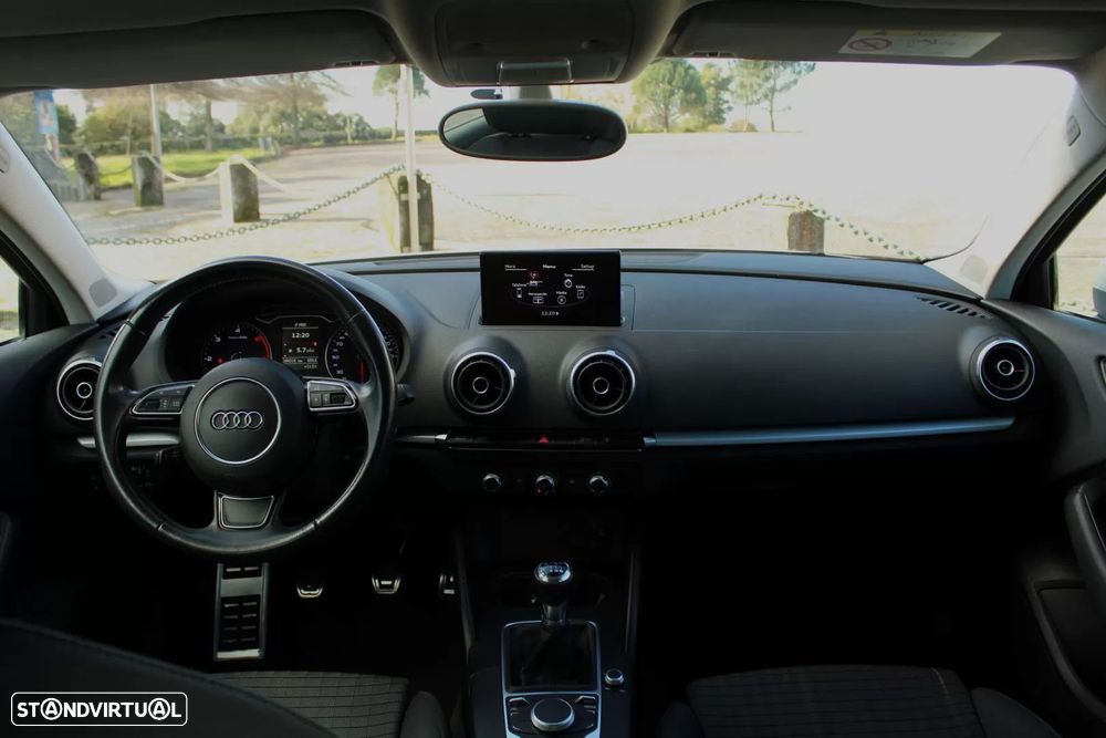 Audi A3 Limousine 1.6 TDI Business Line Attraction Ultra - 6