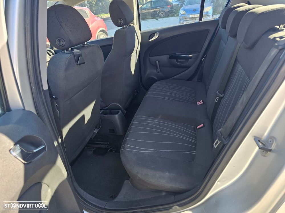 Opel Corsa 1.2 Cosmo - 14