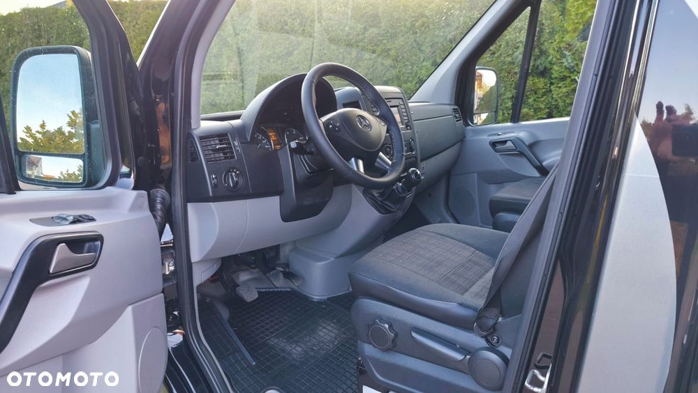 Mercedes-Benz Sprinter - 8