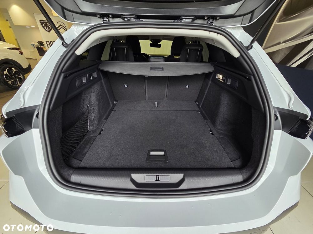 Peugeot 308 1.5 BlueHDi Allure S&S EAT8 - 8