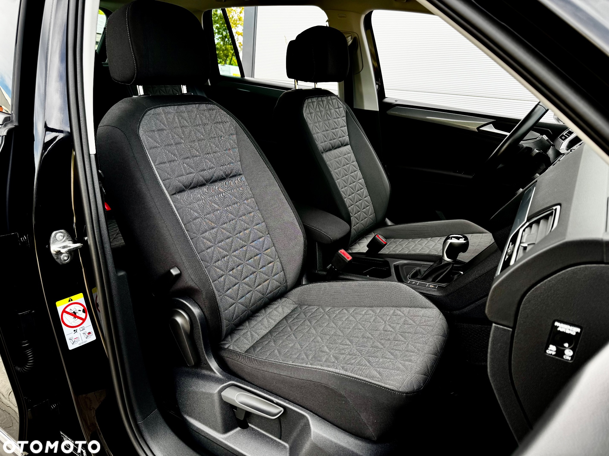 Volkswagen Tiguan - 27