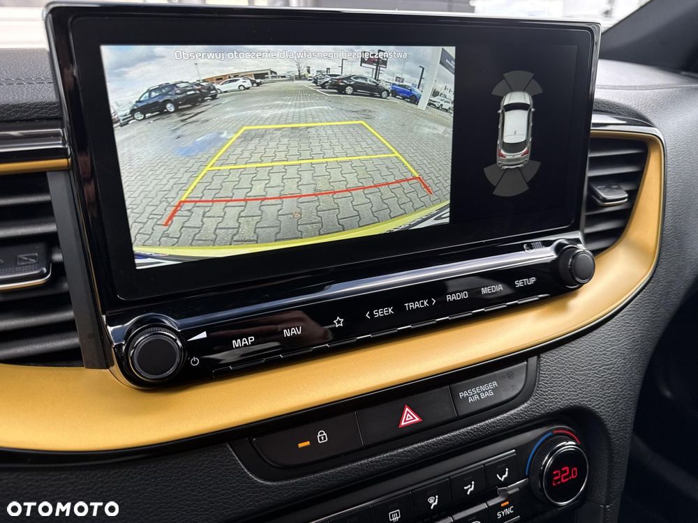 Kia XCeed - 30