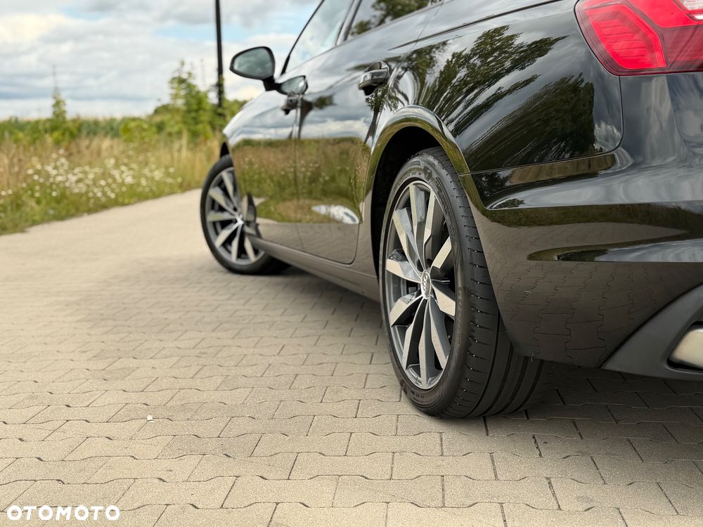 Audi A4 Avant 35 TDI S tronic S line - 4