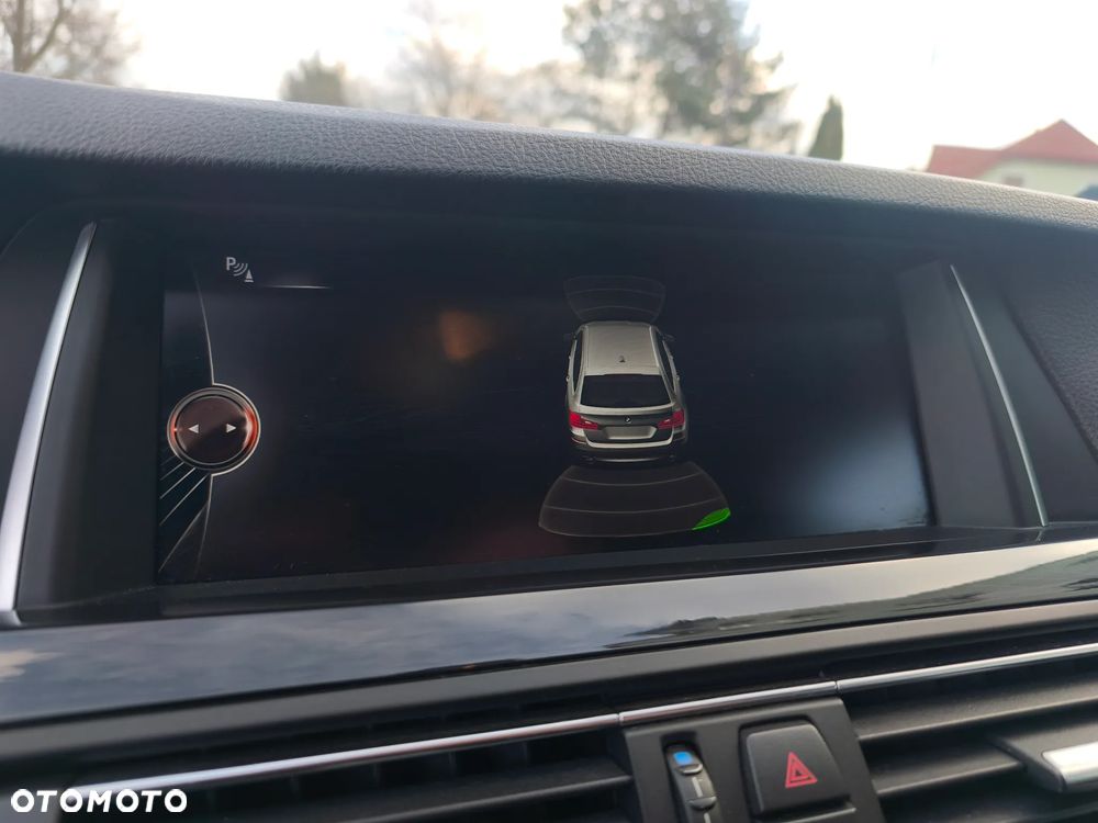 BMW Seria 5 520d - 27