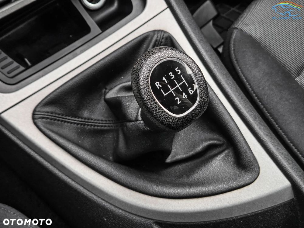 BMW Seria 1 118d - 31