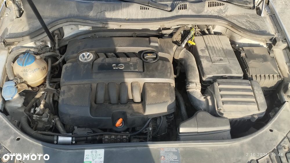 Volkswagen Passat - 10
