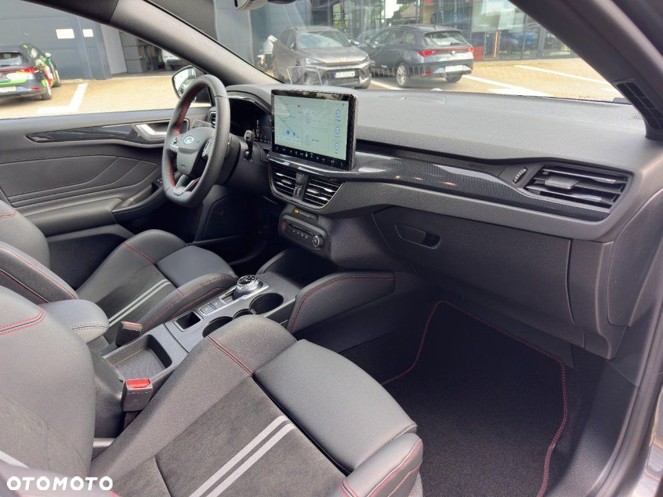 Ford Focus - 24