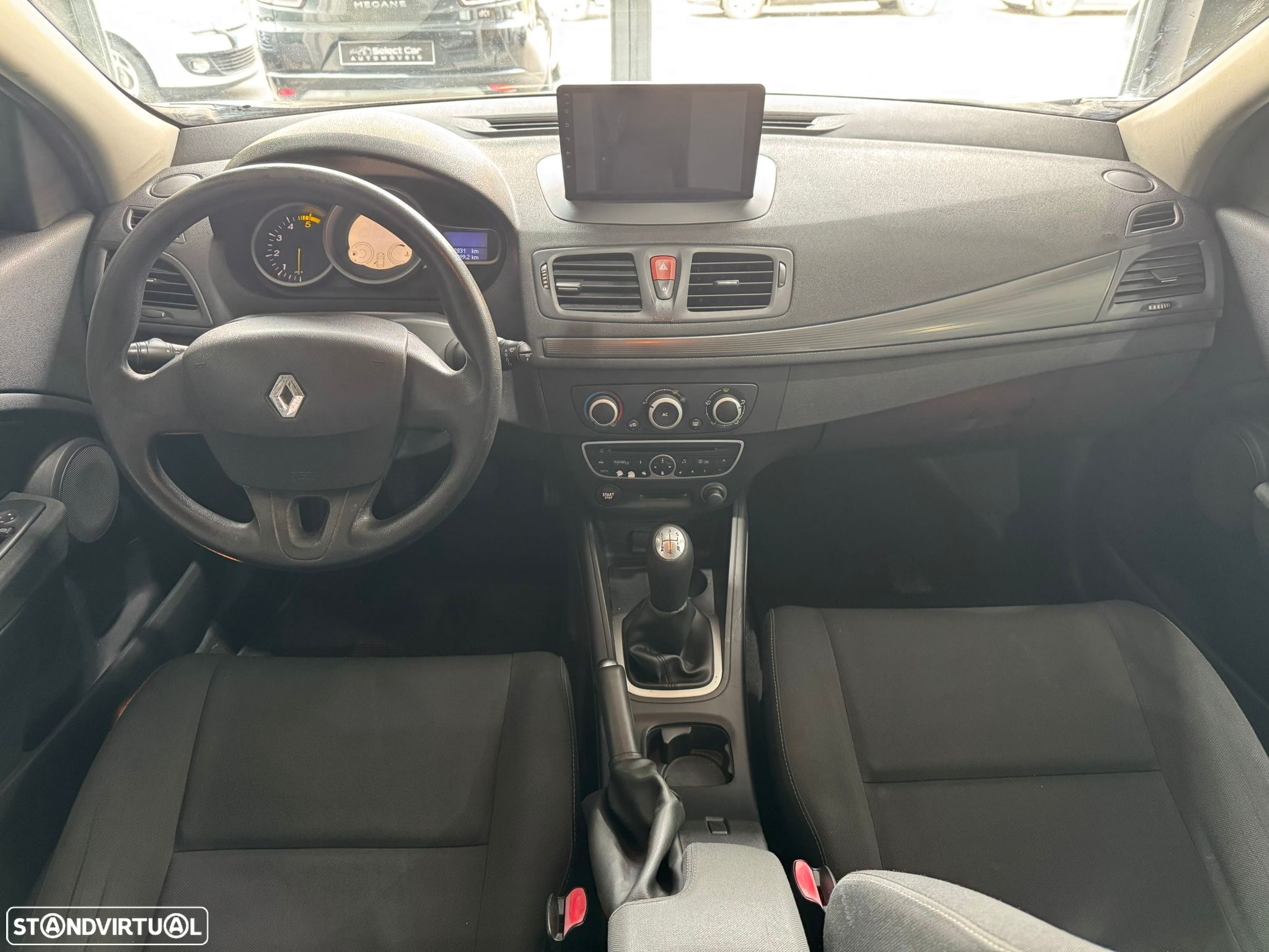 Renault Mégane 1.5 dCi Dynamique - 9