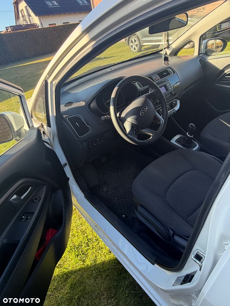 Kia Rio 1.1 crdi L - 9