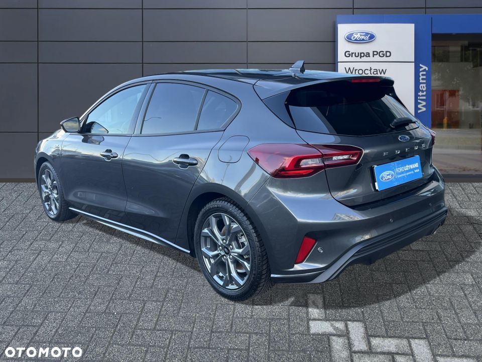 Ford Focus - 8