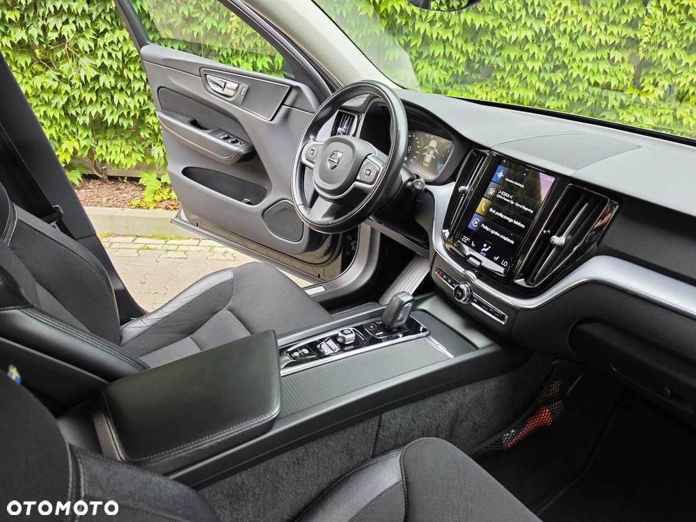 Volvo XC 60 - 8
