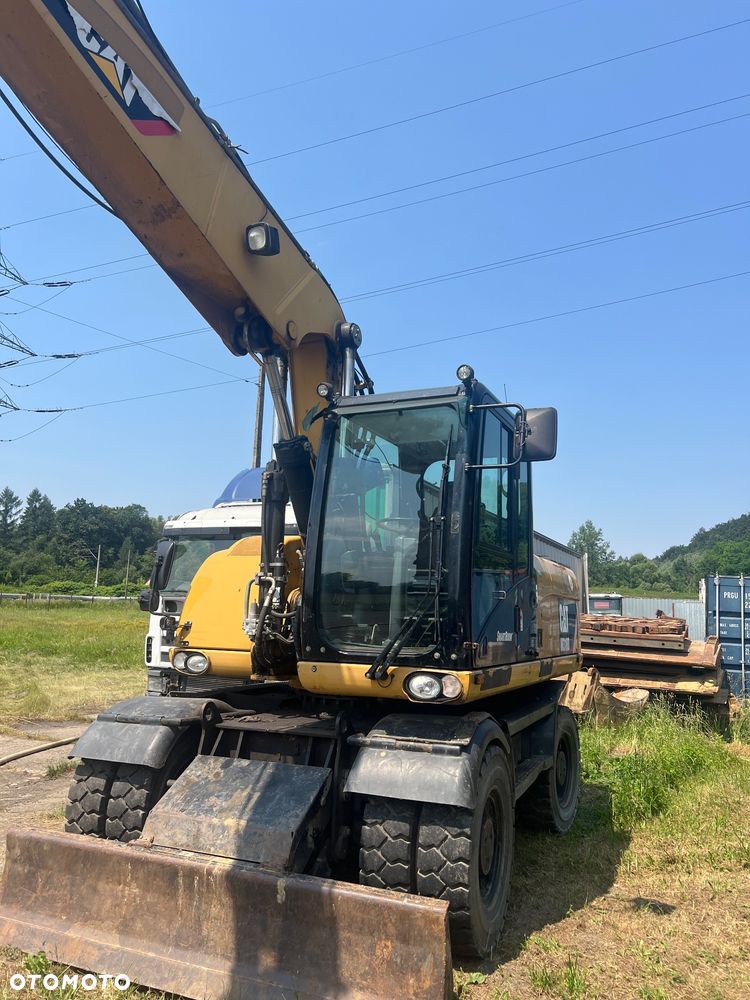 Caterpillar 318 D - 2
