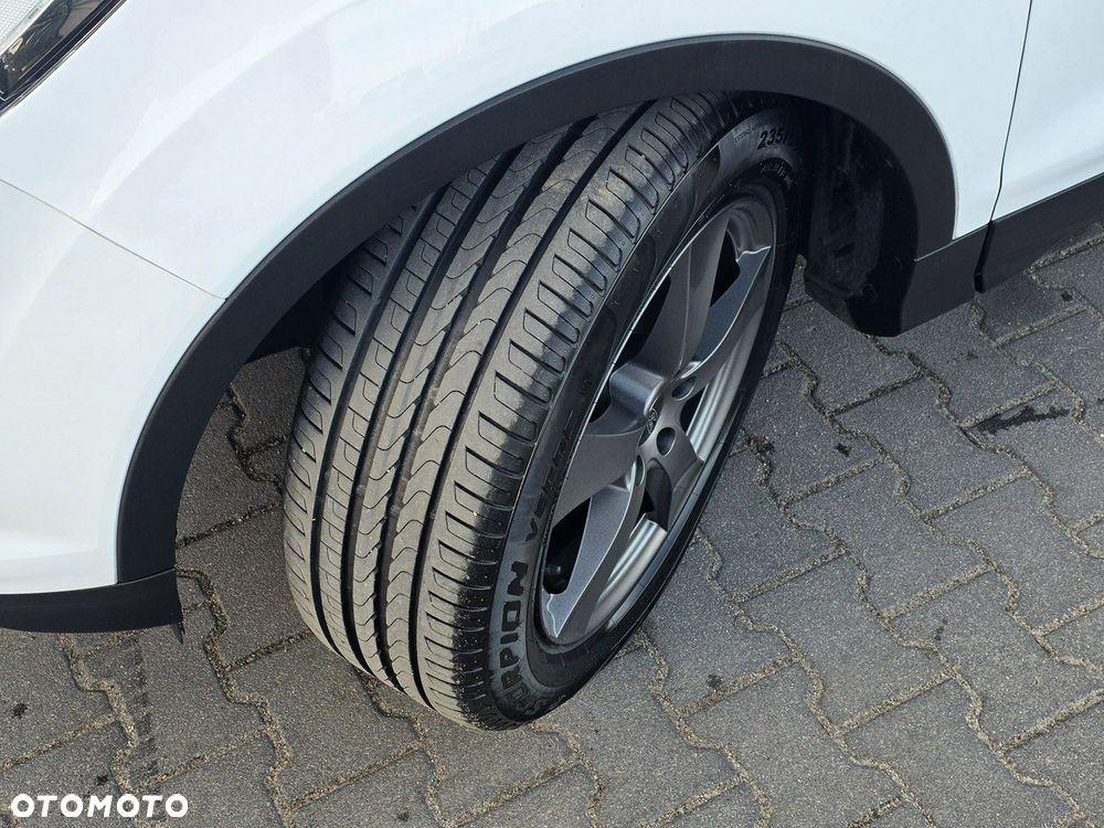 Ford Kuga 1.5 EcoBoost 2x4 Trend - 27