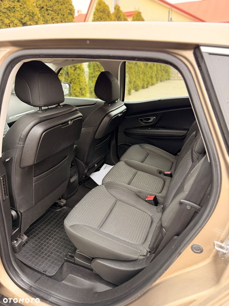 Renault Scenic - 8