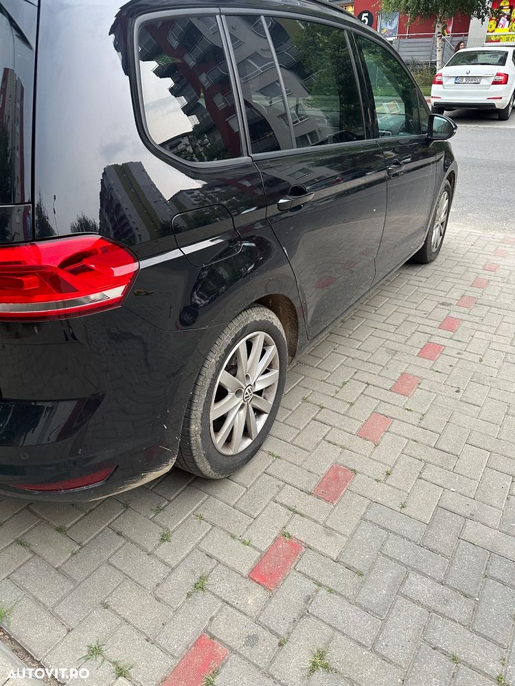 Volkswagen Touran 2.0 TDI SCR DSG Comfortline - 19