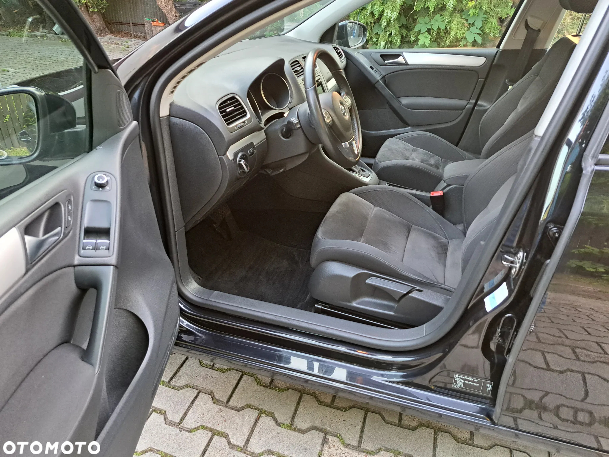 Volkswagen Golf VI 1.4 TSI Highline Optimum DSG - 9