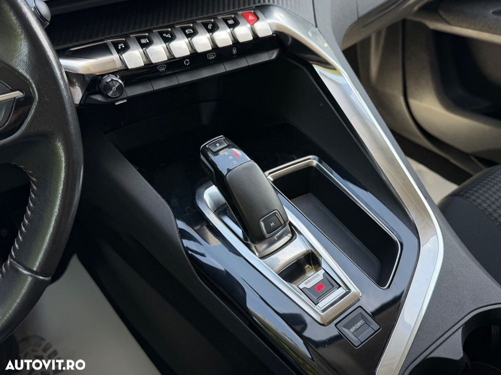 Peugeot 3008 BlueHDi 130 Stop & Start EAT8 Active - 16