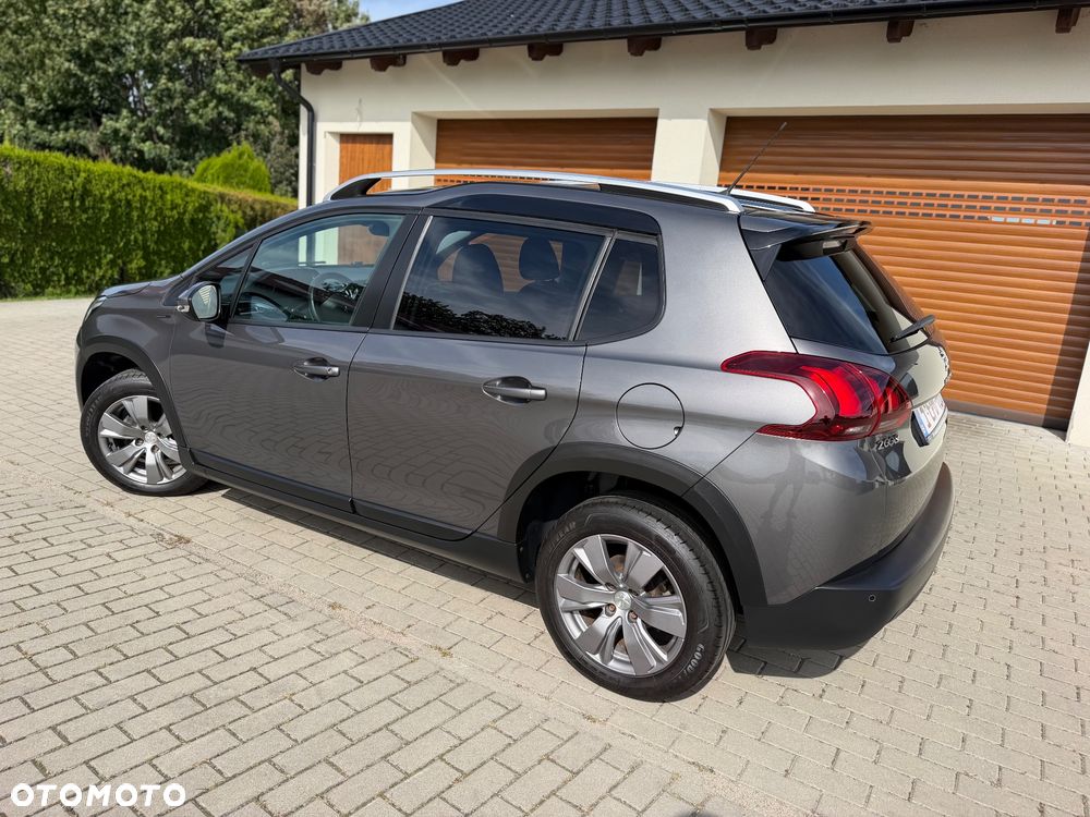 Peugeot 2008 BlueHDi 100 STOP & START Signature - 16