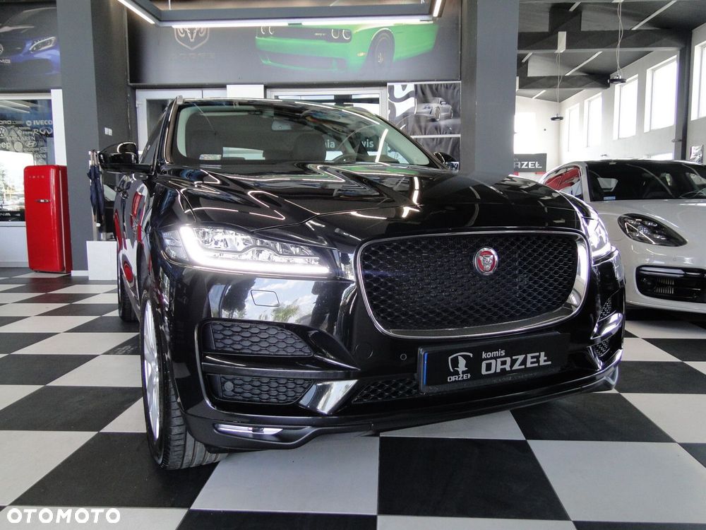Jaguar F-Pace - 3