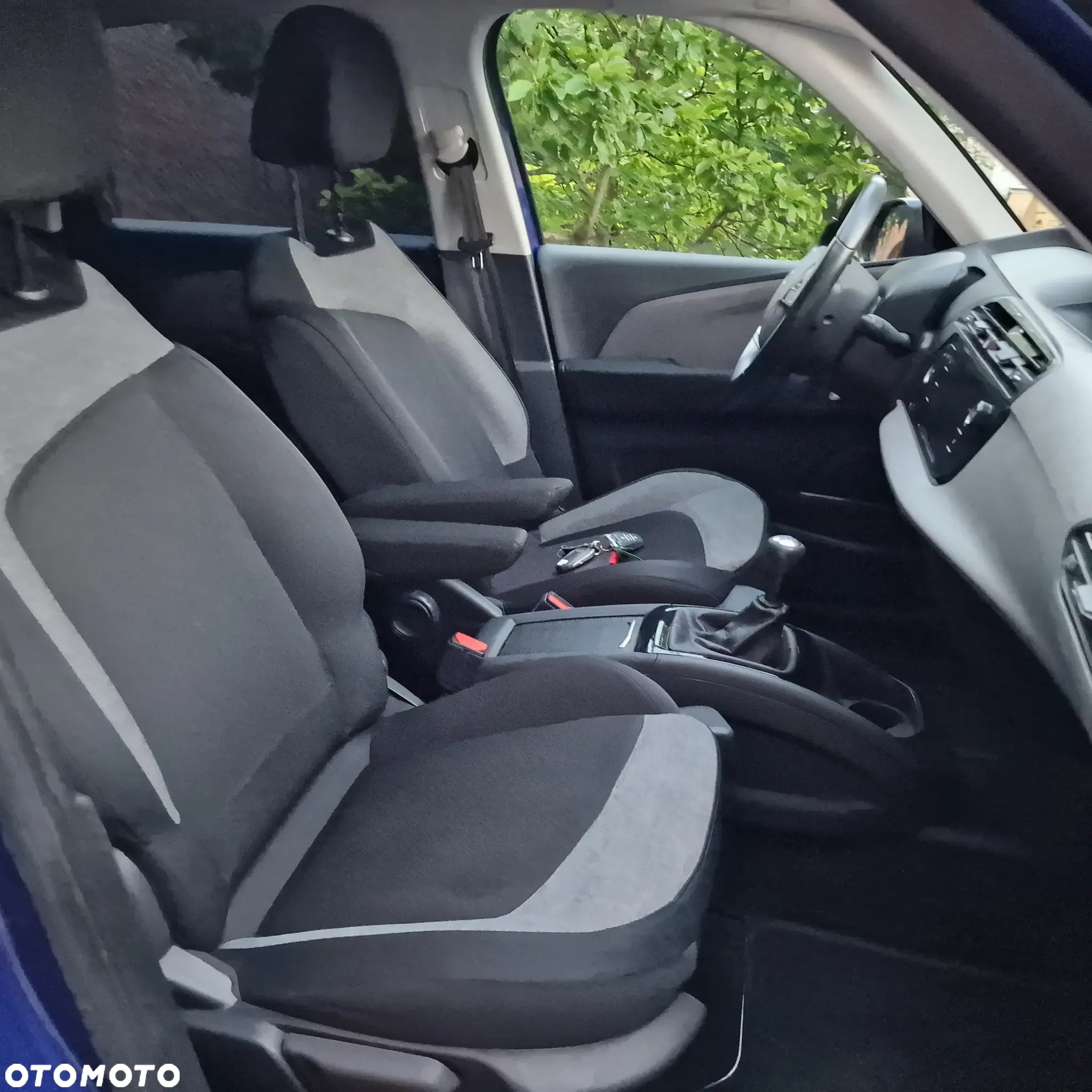 Citroën C4 Picasso PureTech 110 Stop&Start FEEL - 23