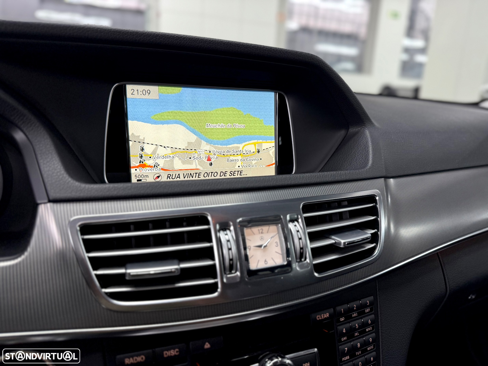 Mercedes-Benz E 300 Bluetec Hybrid Avantgarde - 28