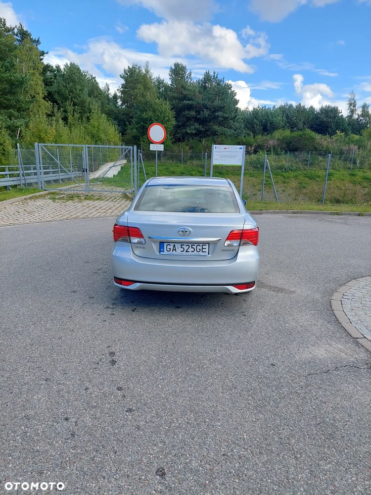 Toyota Avensis 1.8 Premium MS - 15