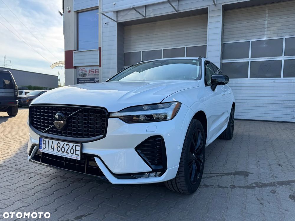 Volvo XC 60 B5 B AWD Plus Dark - 2
