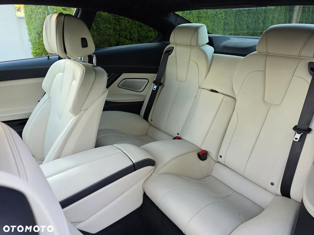 BMW M6 Standard - 24