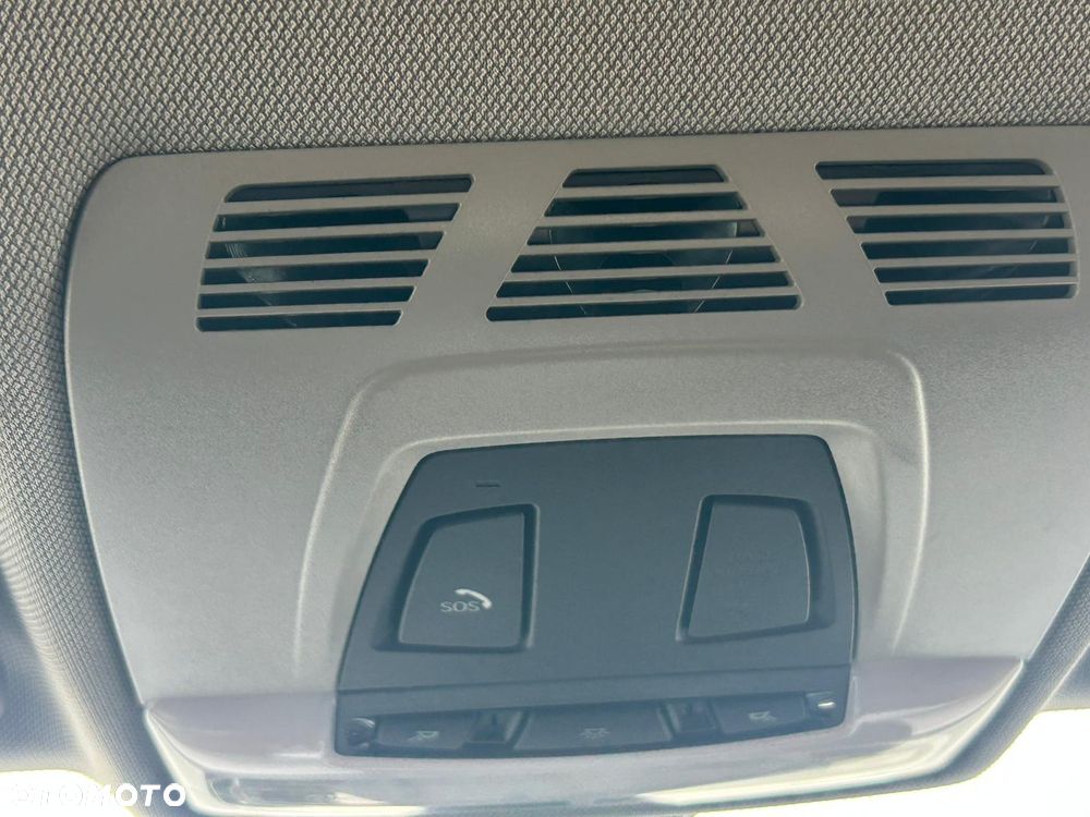 BMW Seria 3 320d Sport Line - 16