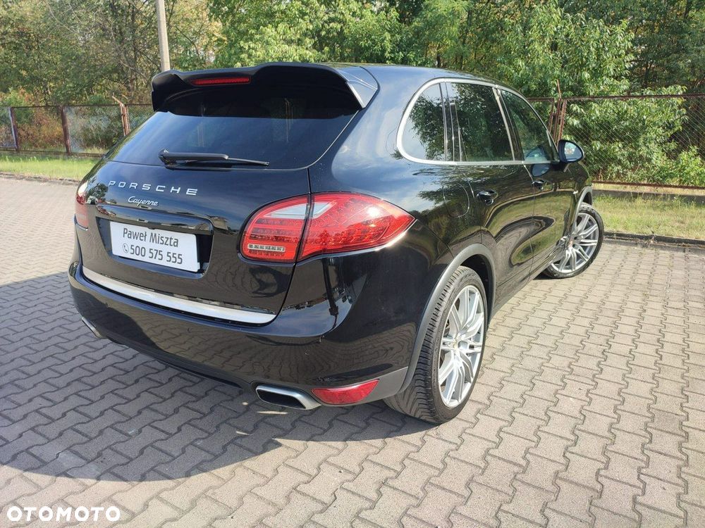 Porsche Cayenne - 2