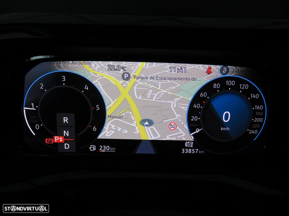 VW Multivan 2.0 TDI Style DSG - 22