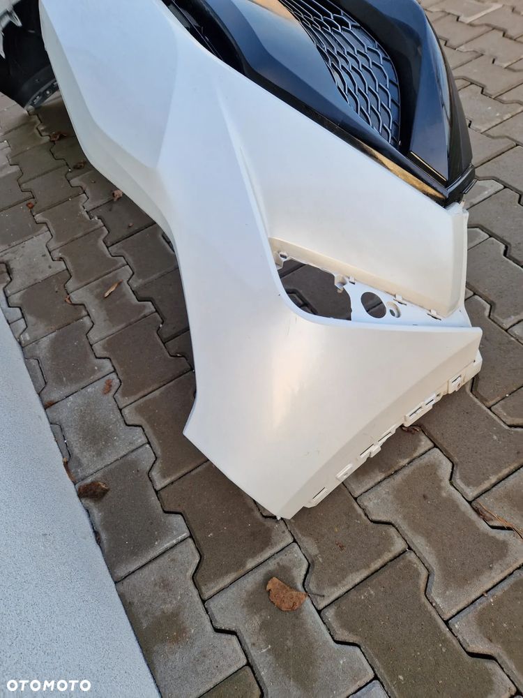 Zderzak Toyota Chr ch-r lift gr - 12