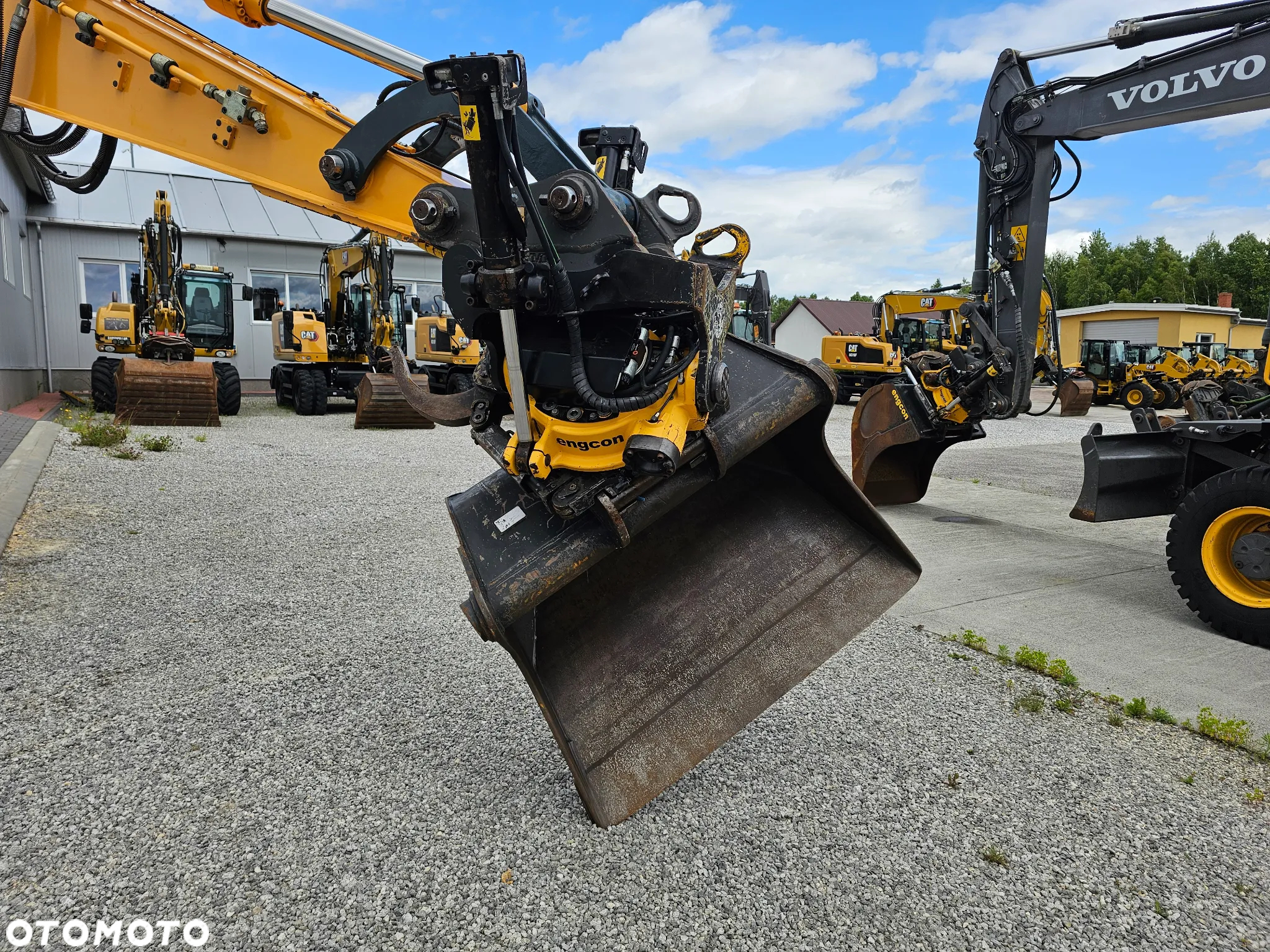 Hyundai 140 W 9 A - 32