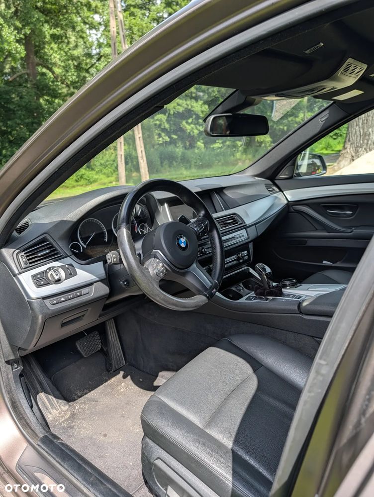 BMW Seria 5 530d Luxury Line - 14