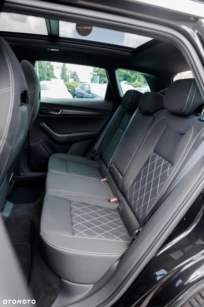 Skoda Karoq 2.0 TDI SCR 4x4 Sportline DSG - 11