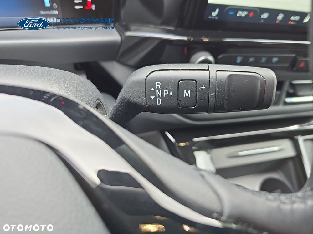 Ford Tourneo Custom - 21