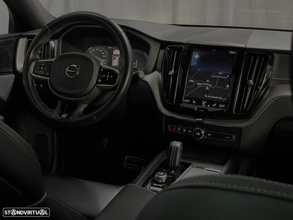 Volvo XC 60 T8 Twin Engine AWD Geartronic RDesign - 17