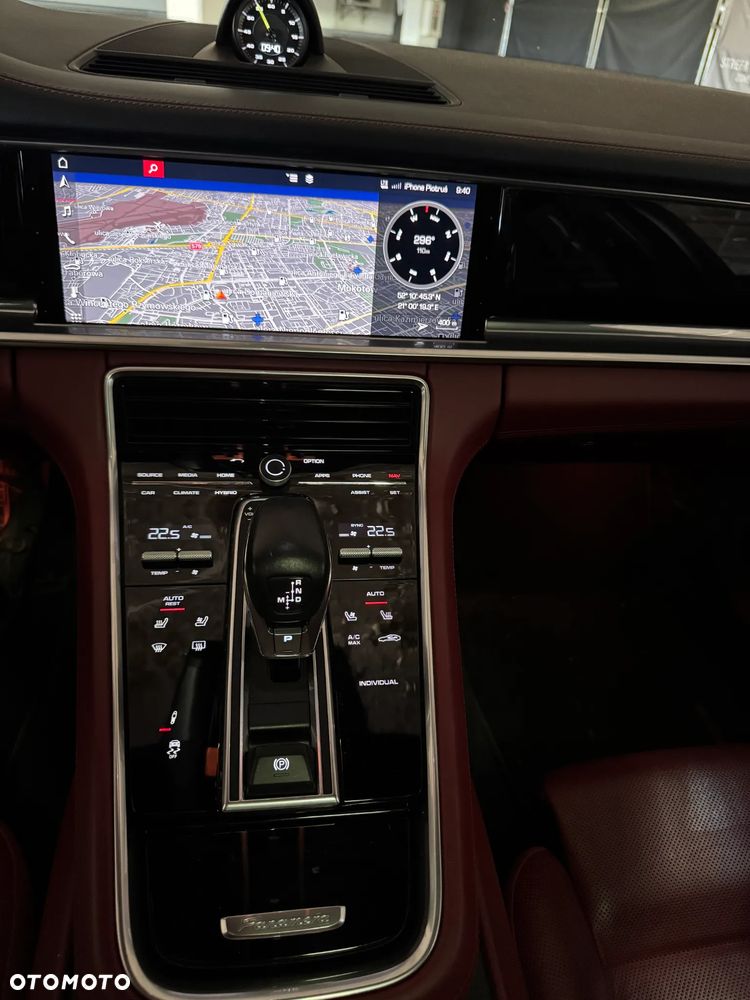 Porsche Panamera 4 E-Hybrid - 17