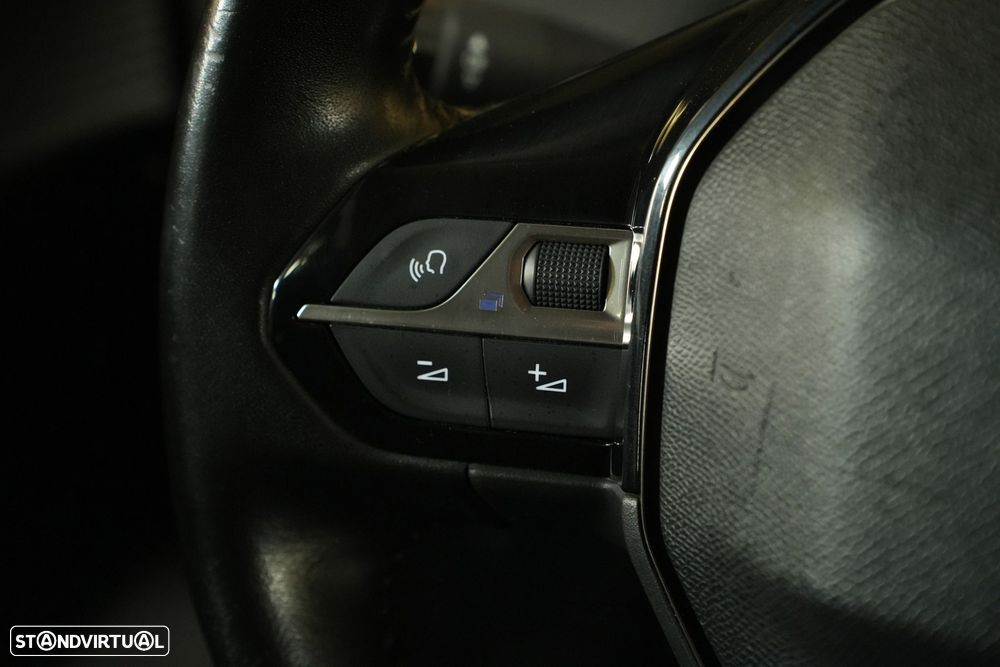 Peugeot 208 1.5 BlueHDi Allure - 17