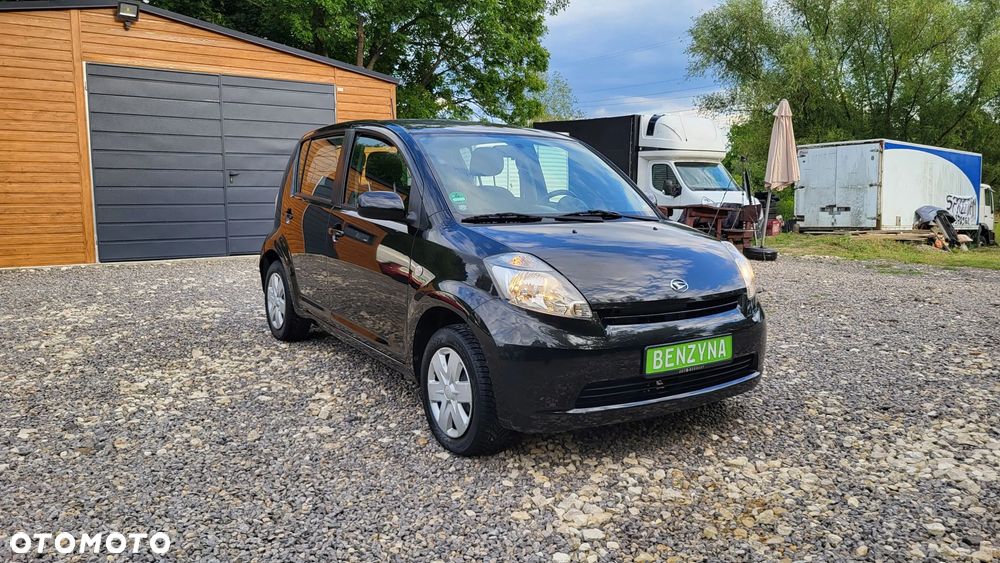 Daihatsu Sirion 1.3 - 5