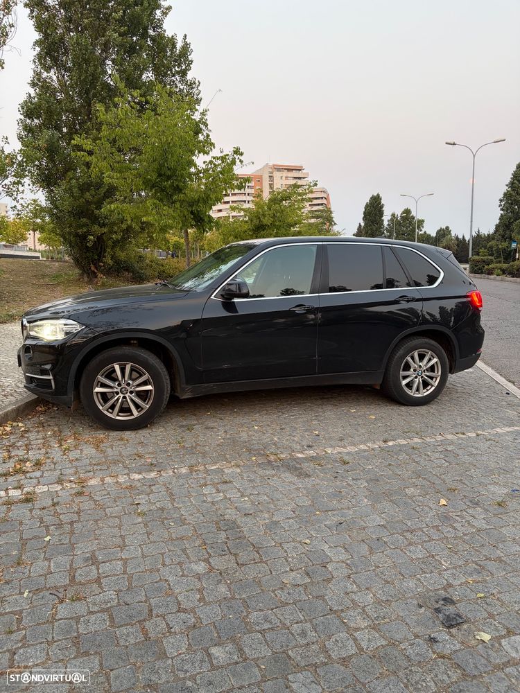 BMW X5 25 d sDrive Comfort 7L - 1