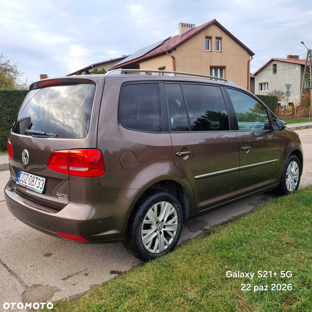 Volkswagen Touran 2011 photo 4